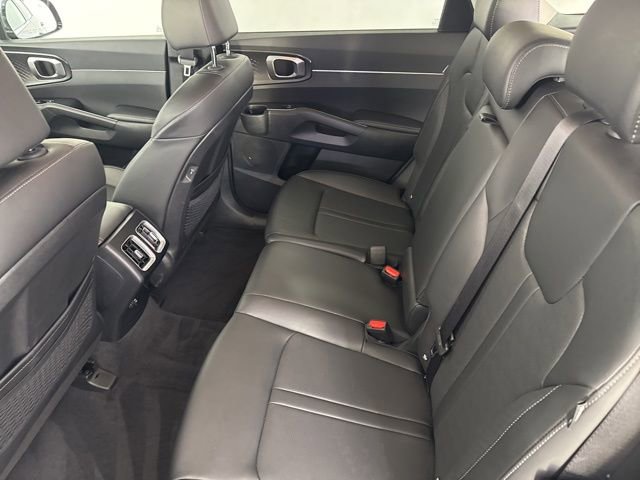Certified 2025 Kia Sorento S image 26