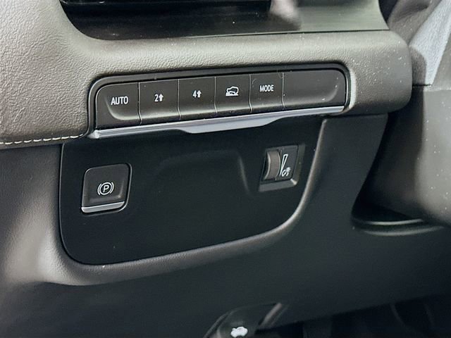 Used 2024 Cadillac Escalade ESV Luxury image 11