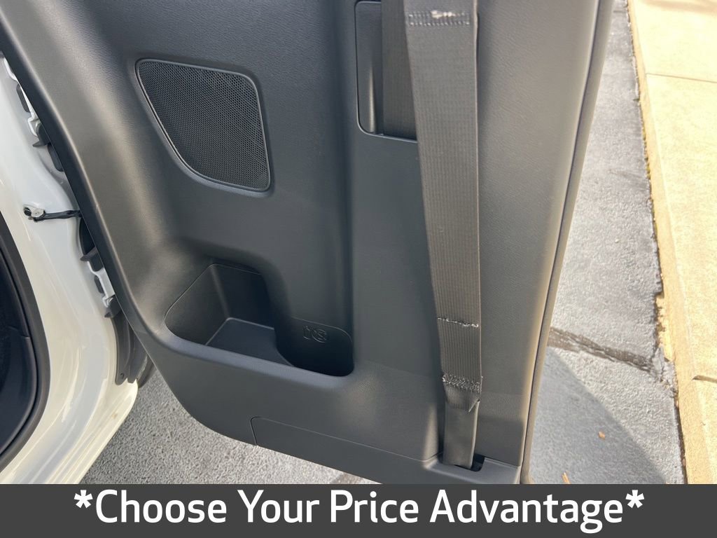 Used 2024 Nissan Frontier SV w/ SV Convenience Package image 32