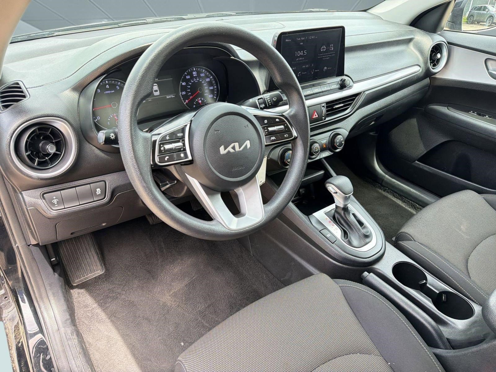 Used 2024 Kia Forte LXS image 4