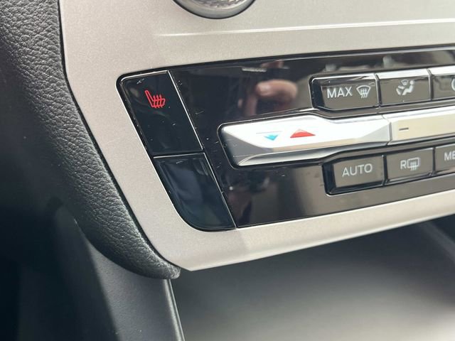 Used 2023 Ford Explorer XLT RWD image 39