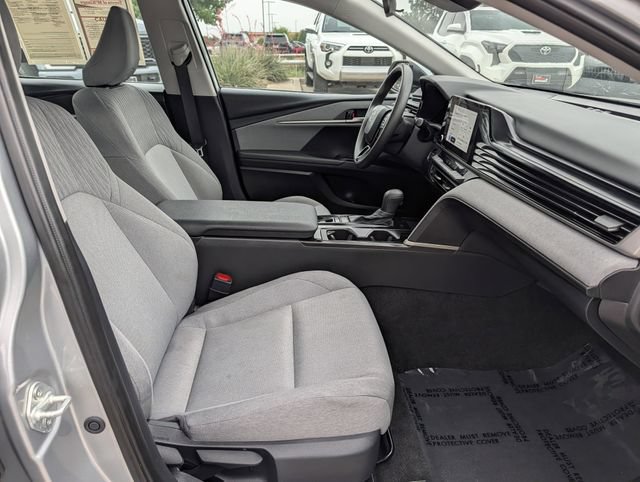 Used 2025 Toyota Camry LE FWD image 29