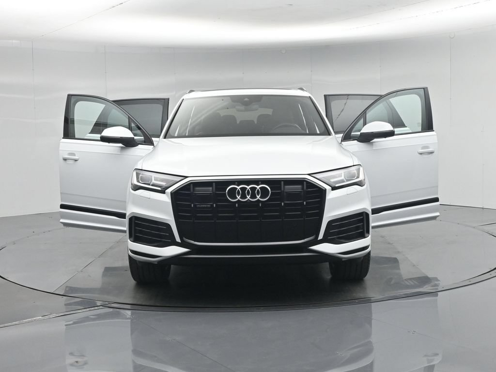 Used 2022 Audi Q7 2.0T Premium Plus w/ Premium Plus Package AWD/4WD image 37