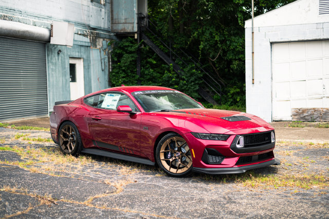 New 2026 Ford Mustang GT w/ GT Performance Package RWD image 2