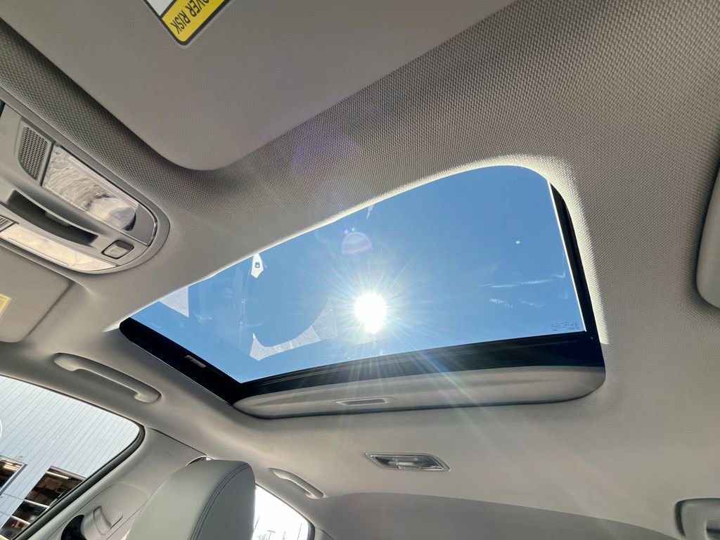 Used 2023 Hyundai Kona Limited image 31
