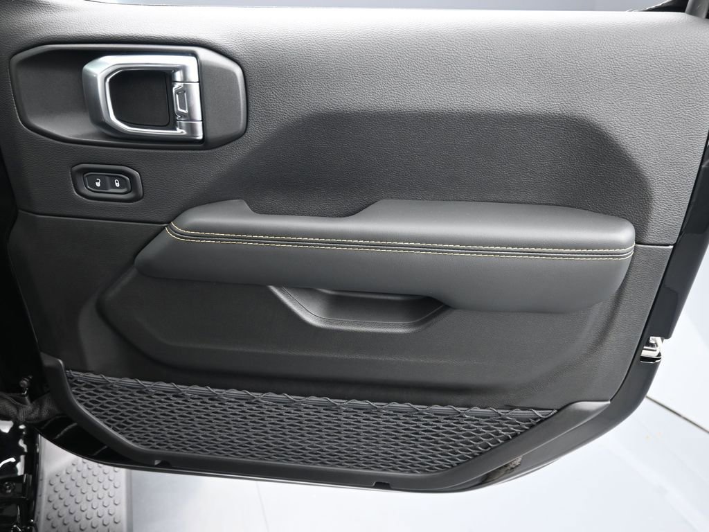 New 2025 Jeep Wrangler Sahara image 18