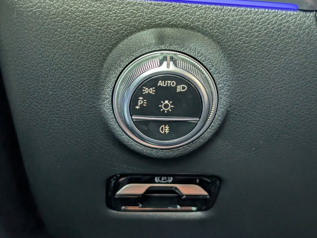 Used 2026 Mercedes-Benz C 300 4MATIC Sedan image 22