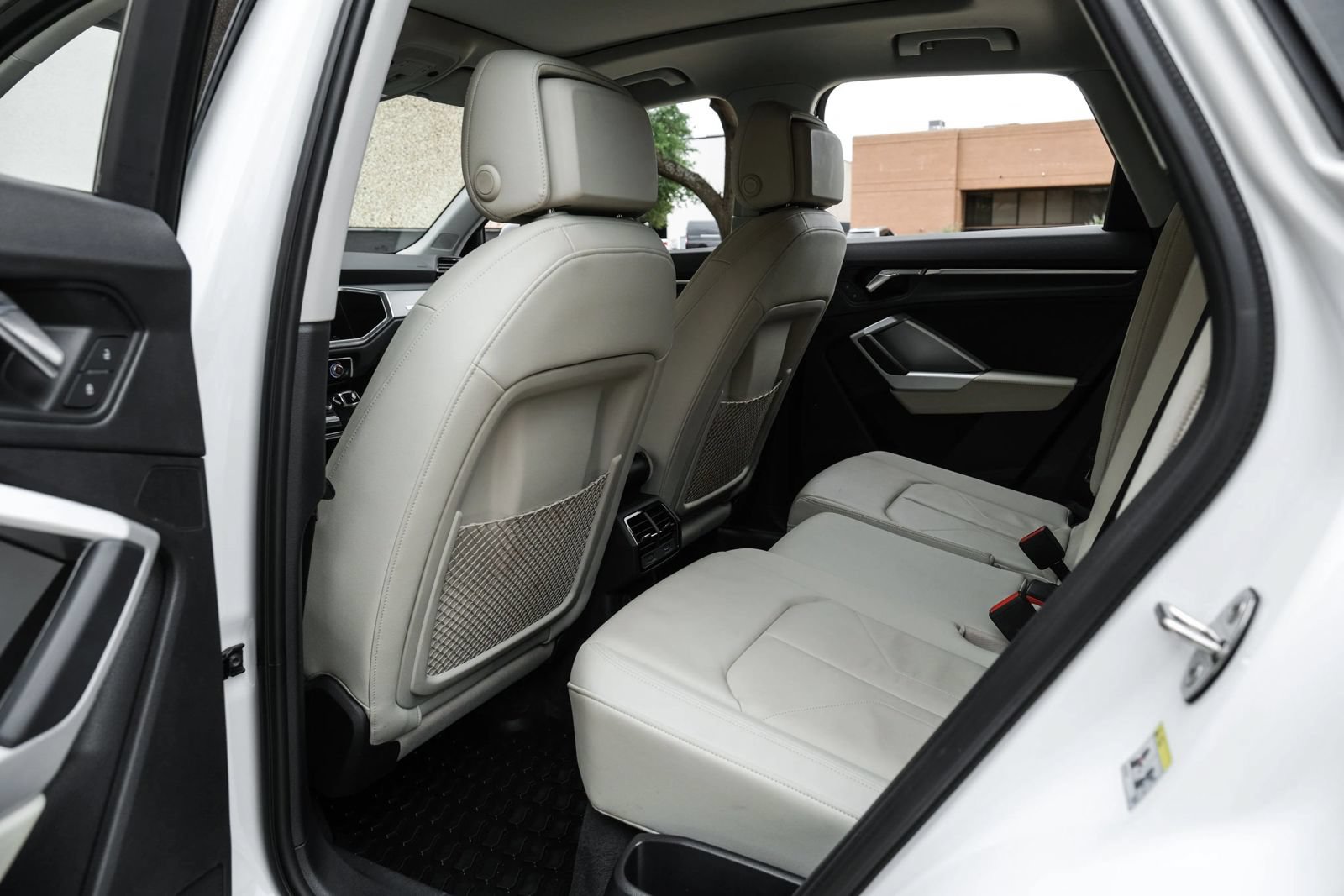 Used 2020 Audi Q3 2.0T Premium Plus w/ Premium Plus Package AWD/4WD image 38