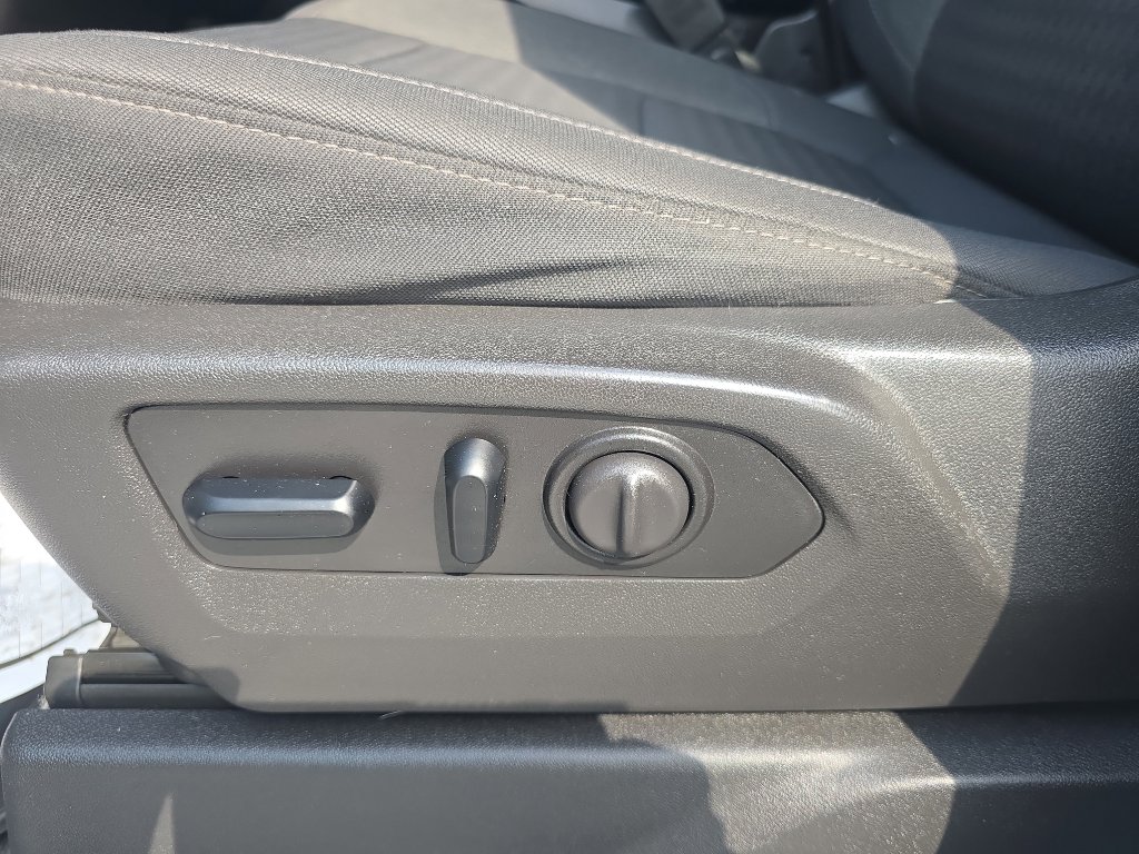 Used 2023 Chevrolet Silverado 2500 Custom w/ Custom Value Package AWD/4WD image 19