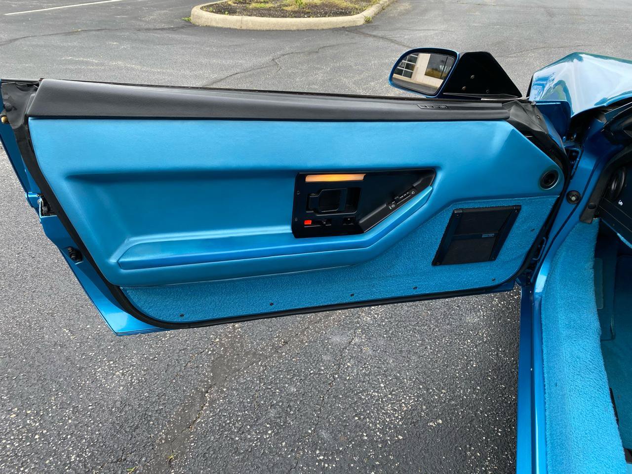 Used 1989 Chevrolet Corvette Convertible RWD image 19