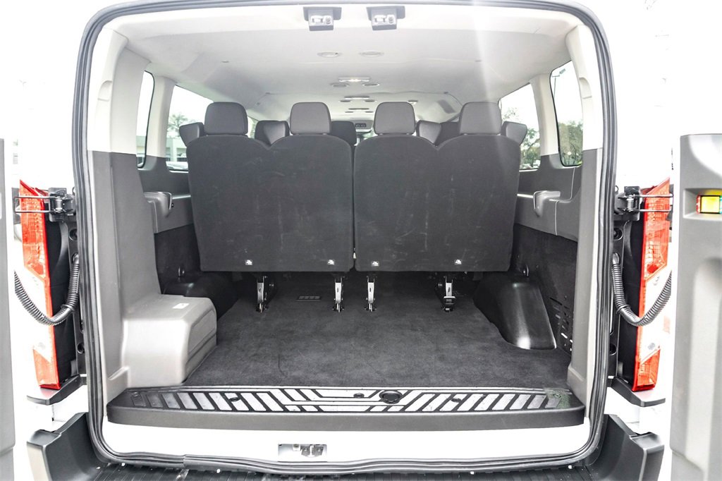 Used 2023 Ford Transit 350 XLT image 32