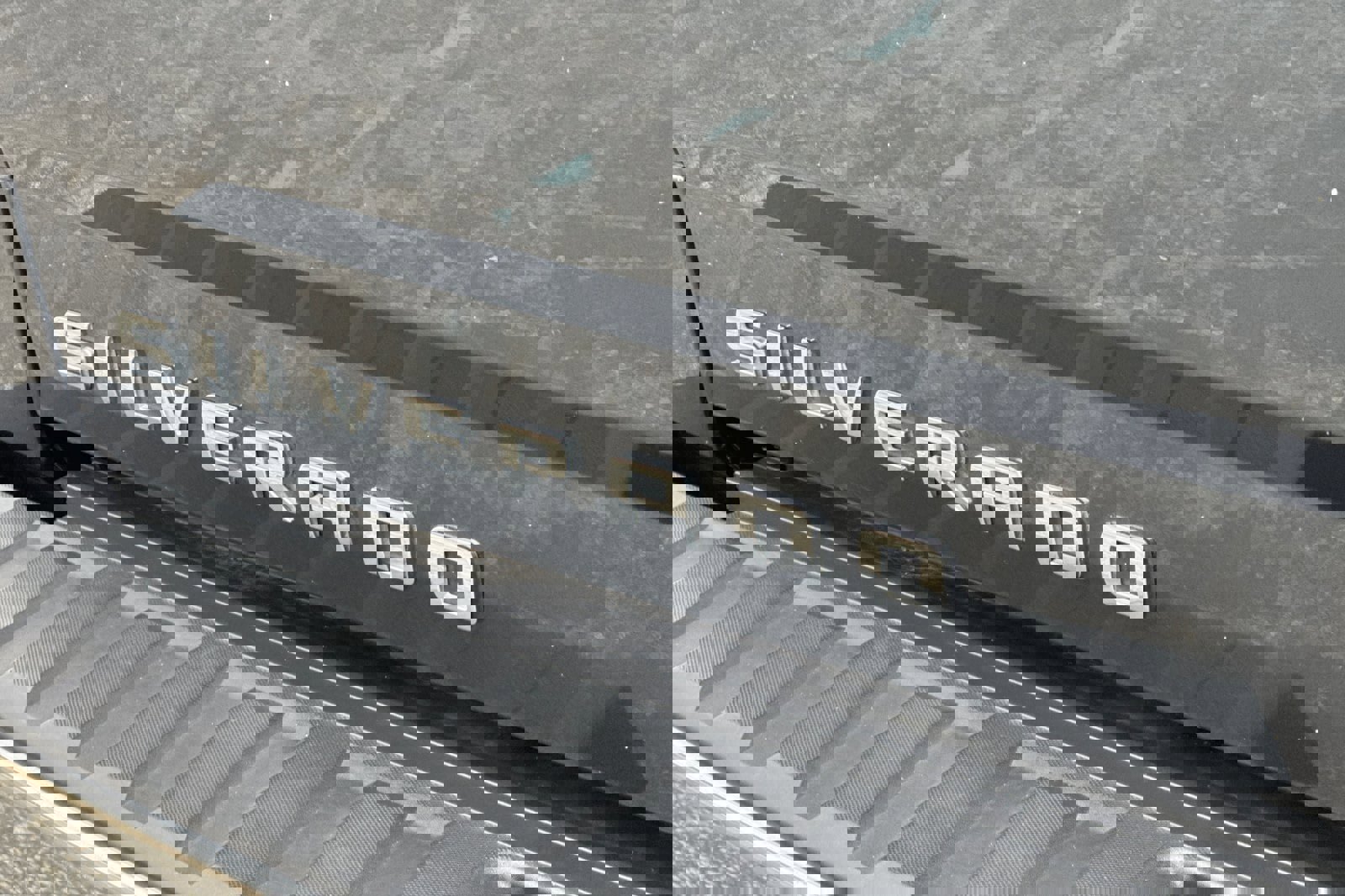 Used 2018 Chevrolet Silverado 1500 LT w/ All Star Edition image 26