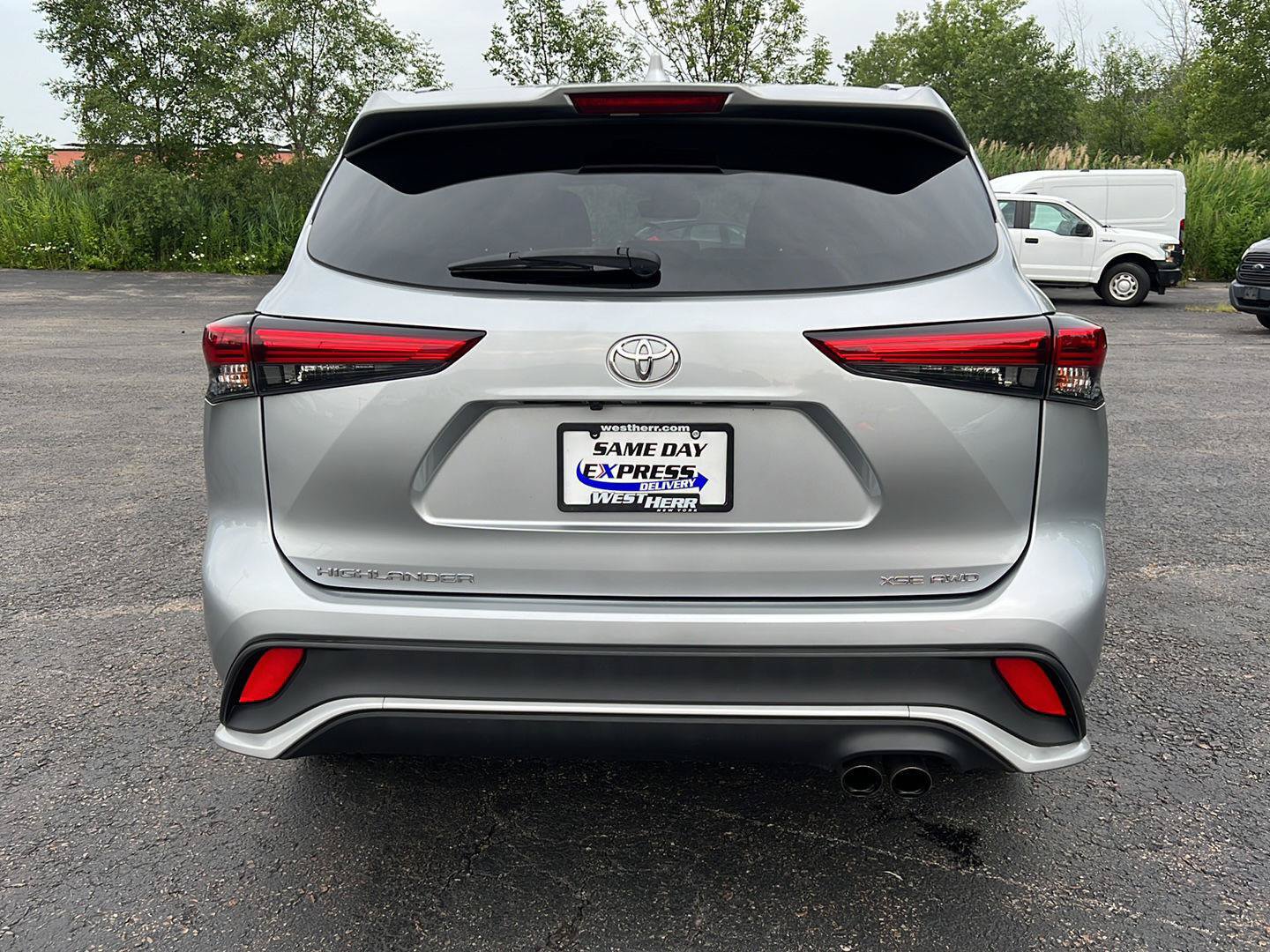 Used 2023 Toyota Highlander XSE AWD/4WD image 24