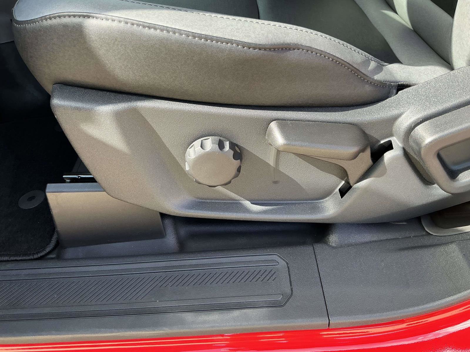 Used 2024 Ford Bronco Big Bend image 11