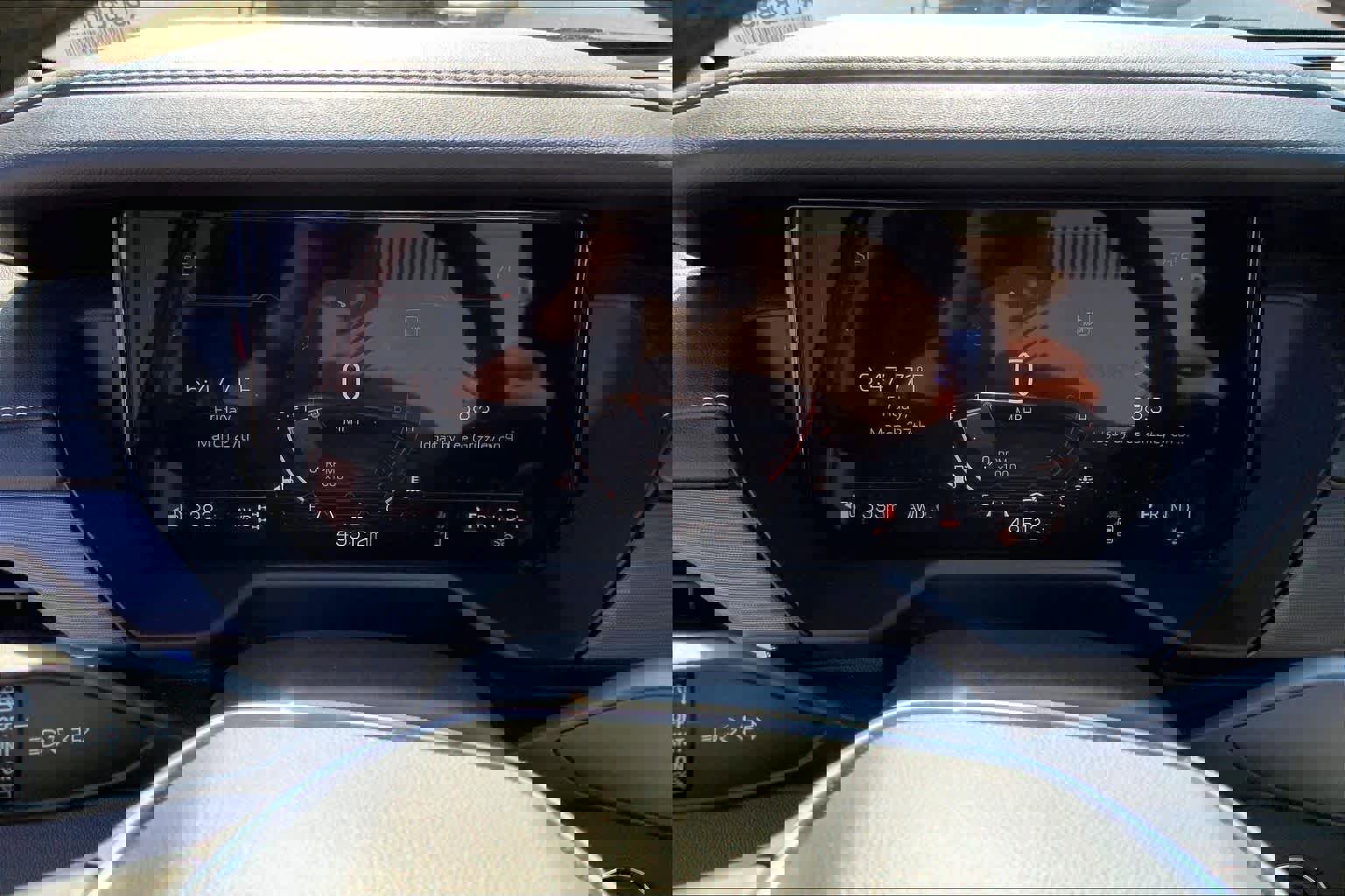 Used 2024 GMC Acadia Elevation image 24