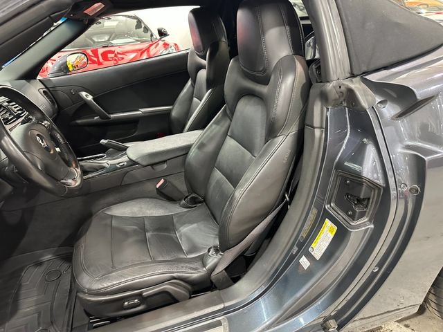 Used 2013 Chevrolet Corvette Convertible RWD image 12