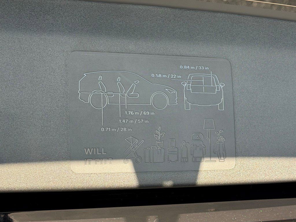 Certified 2025 Volvo EX30 Ultra image 20