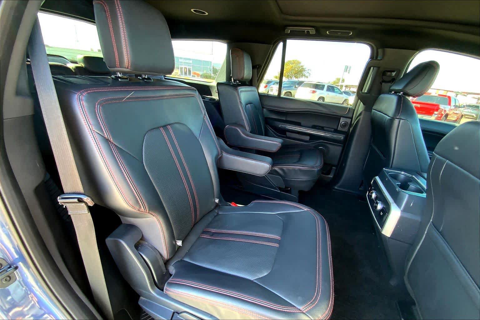 Used 2023 Ford Expedition Limited AWD/4WD image 20