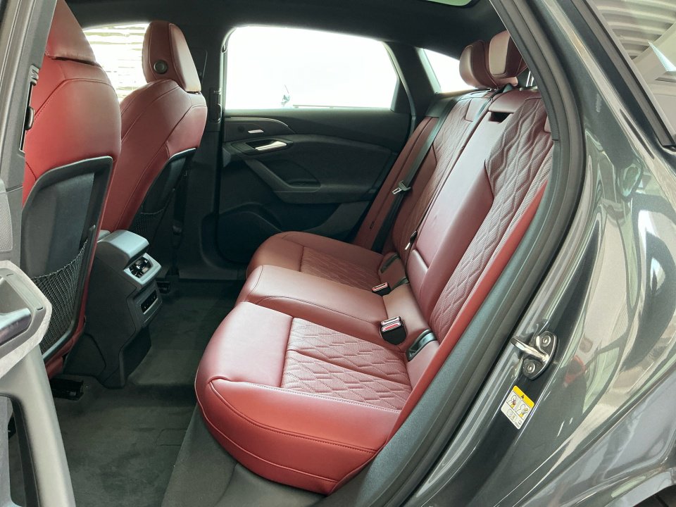 New 2025 Audi S6 e-tron Prestige image 28