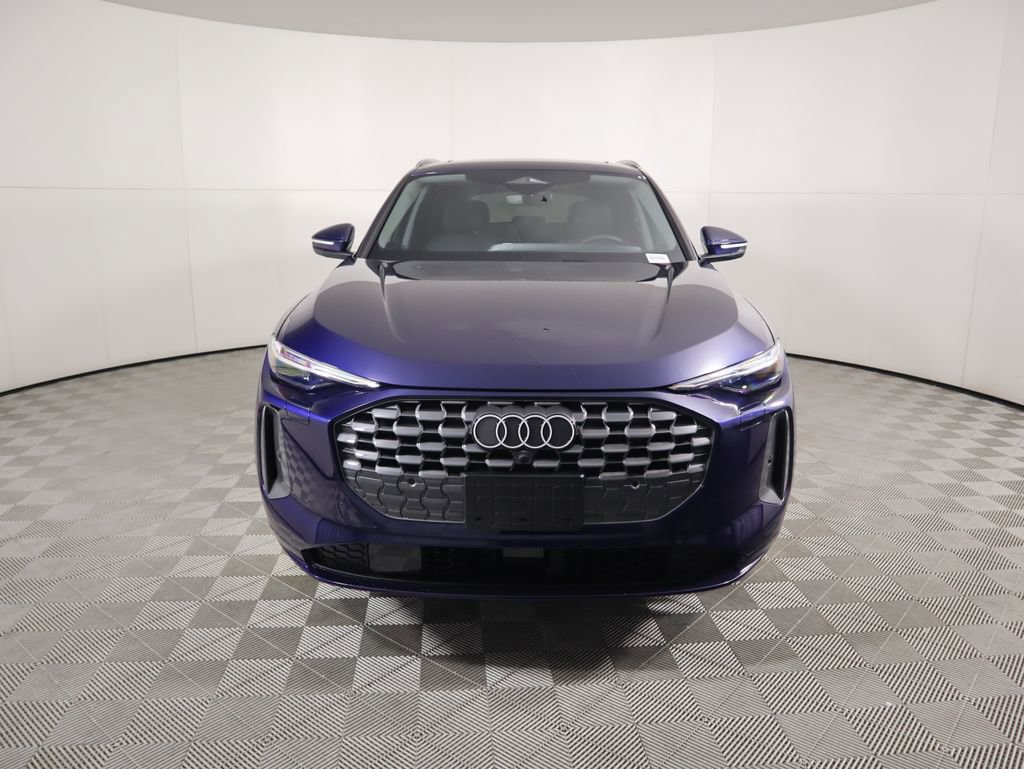 Used 2025 Audi Q5 Premium Plus w/ Premium Plus image 2