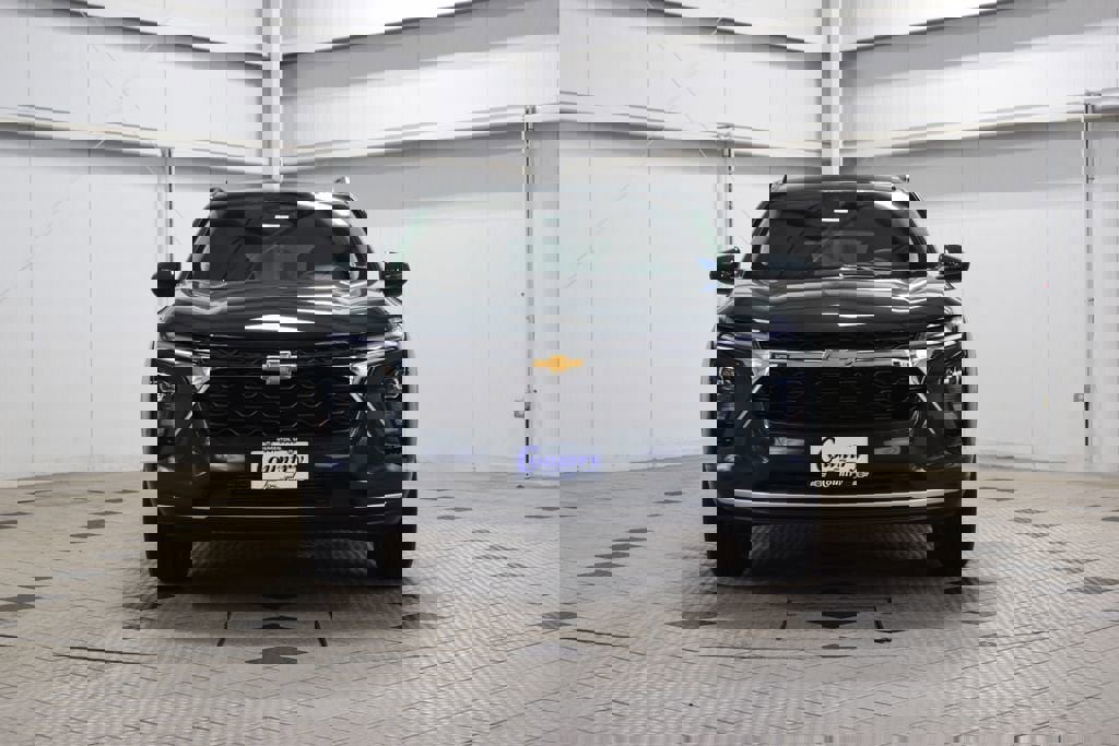 New 2026 Chevrolet Trax LT image 2