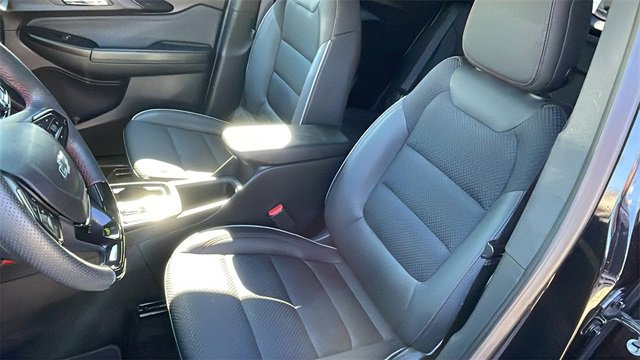 Used 2023 Chevrolet TrailBlazer RS w/ Convenience Package image 11