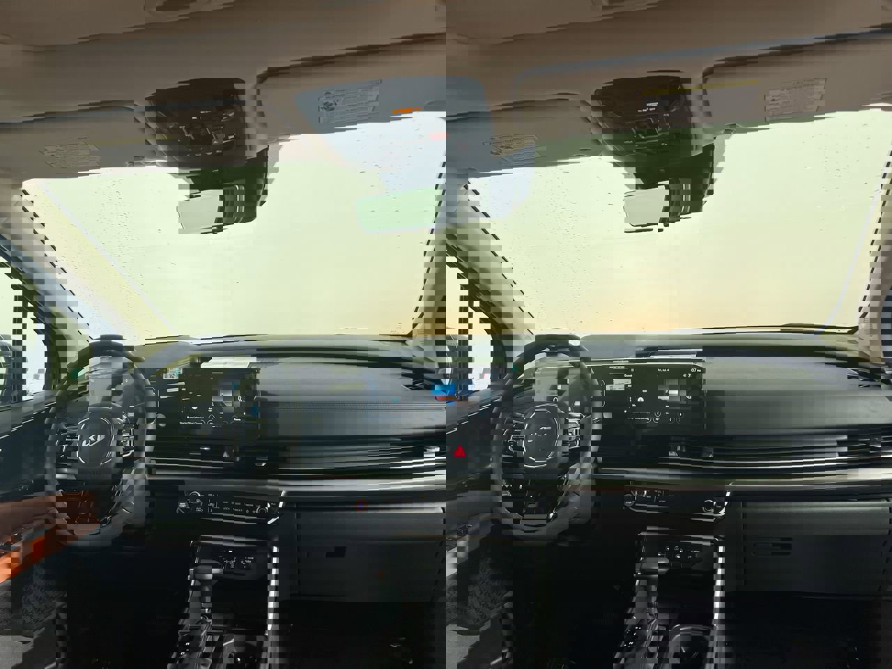 Certified 2026 Kia Carnival SX Prestige image 31