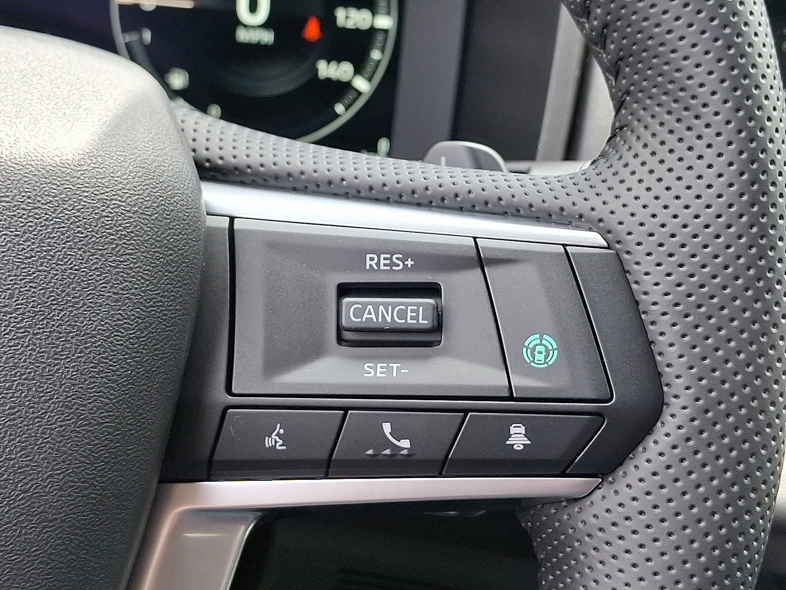 New 2025 Mitsubishi Outlander SE image 19