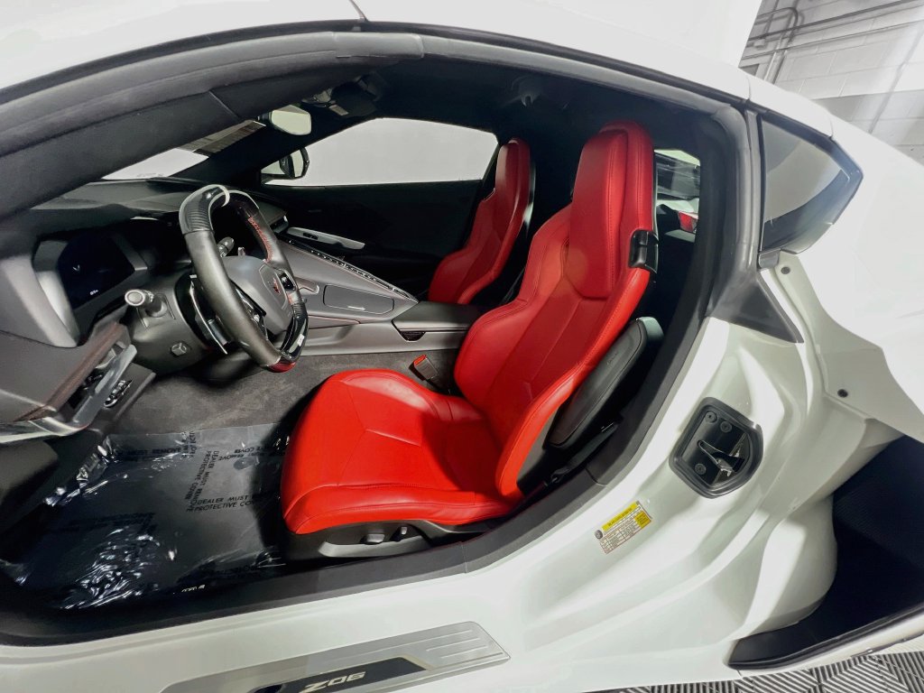 Used 2023 Chevrolet Corvette Z06 RWD image 12