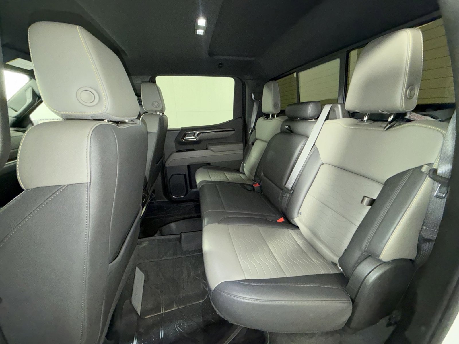 Used 2022 Chevrolet Silverado 1500 ZR2 w/ Technology Package image 24