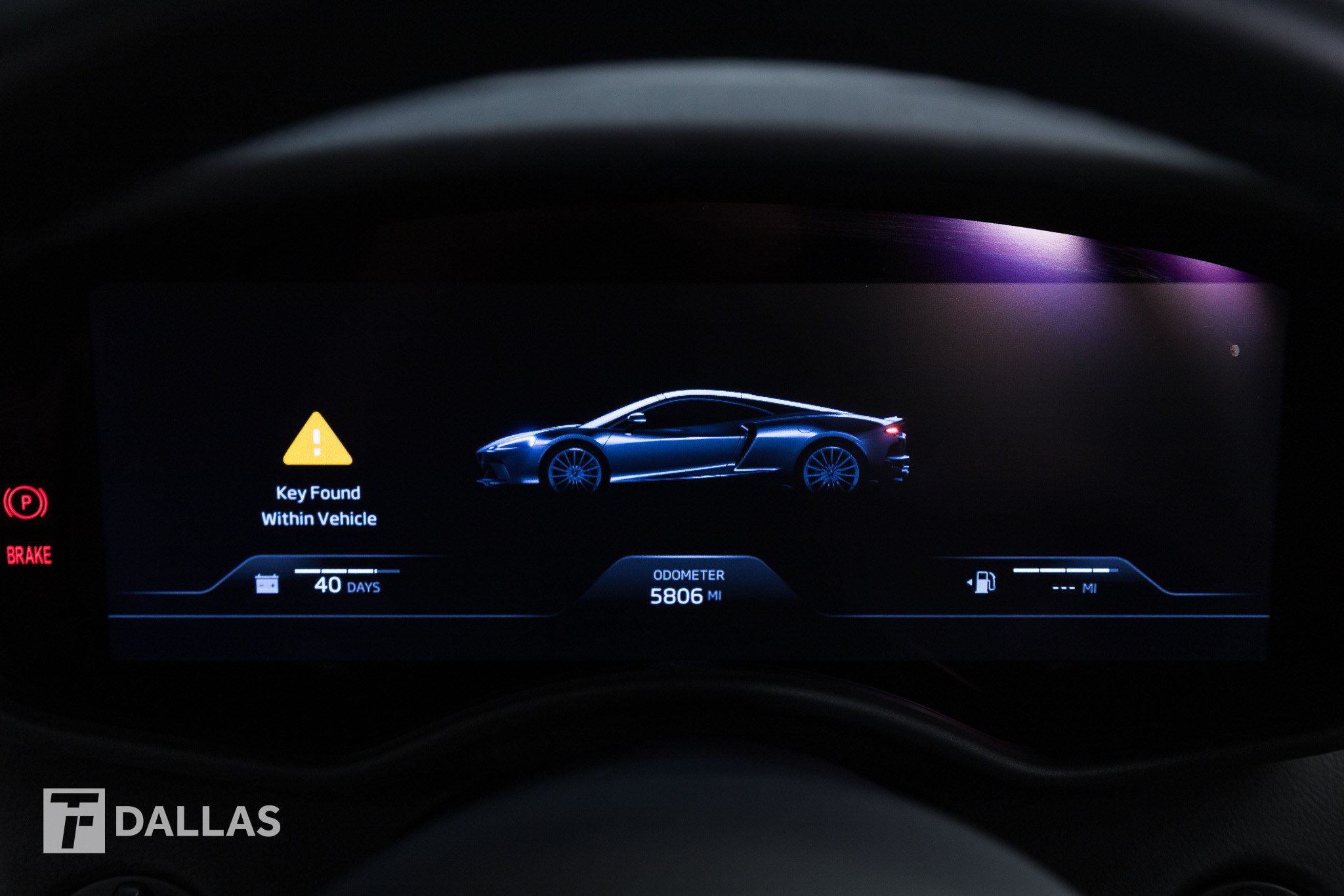 Used 2023 McLaren GT RWD image 27