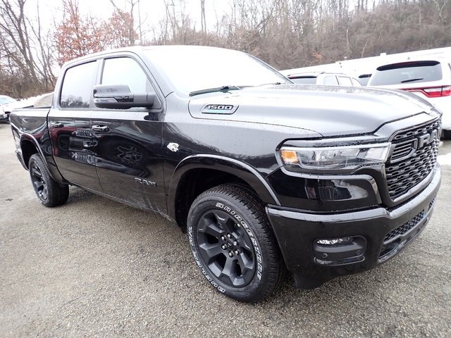 New 2026 RAM 1500 4x4 Crew Cab image 9