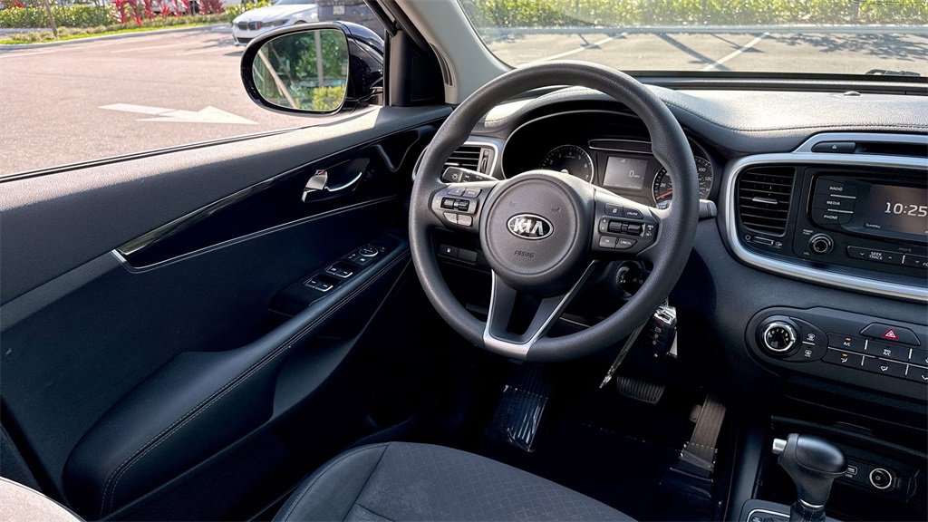 Used 2018 Kia Sorento L image 22