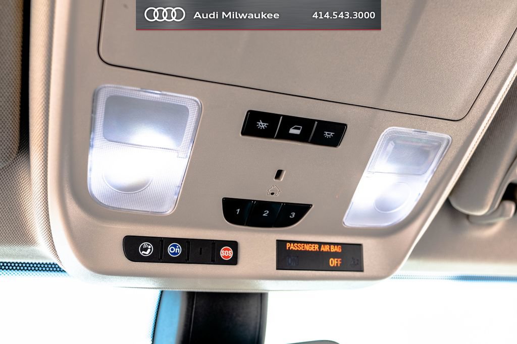 Used 2020 Buick Envision Essence FWD image 33