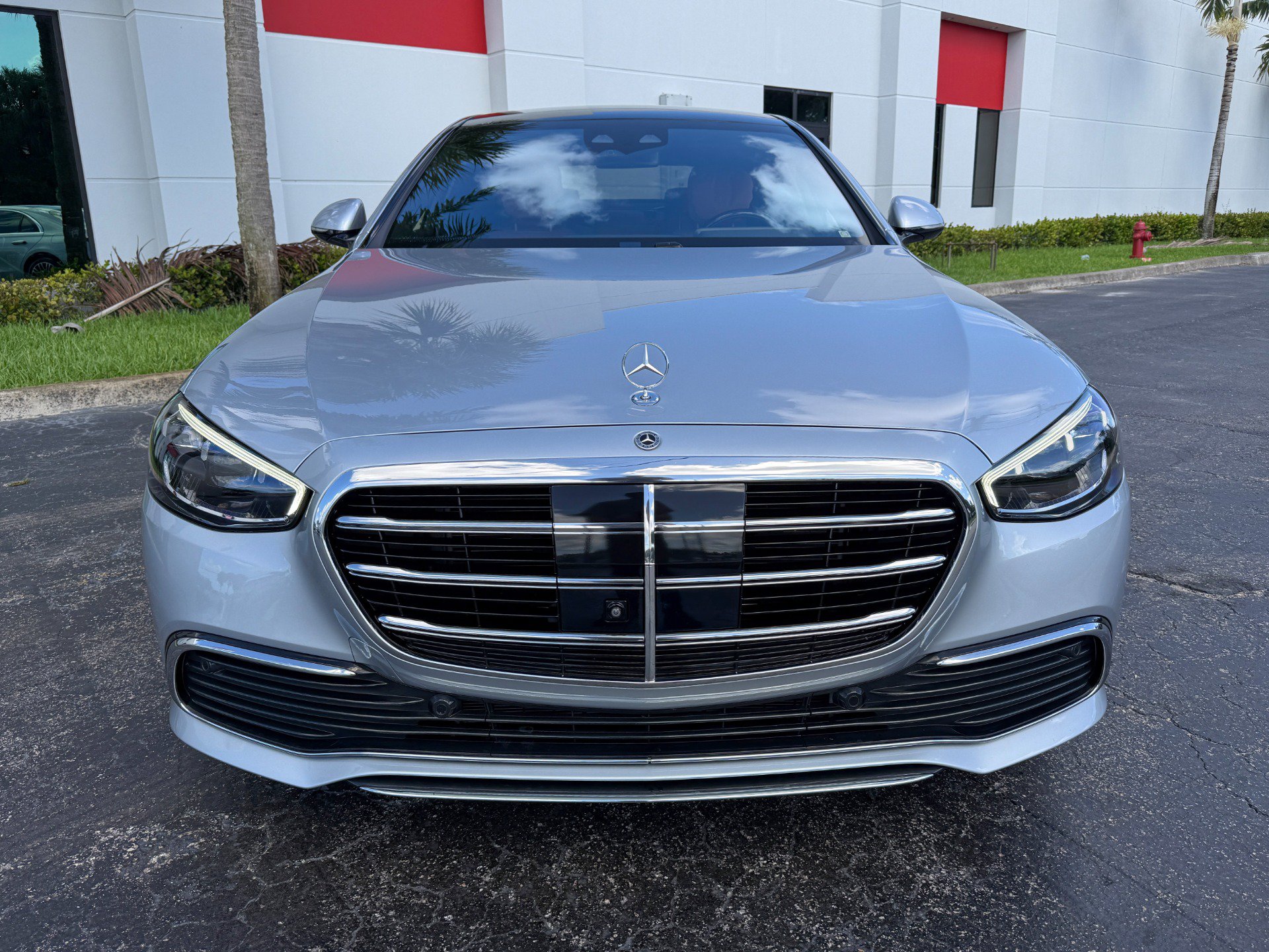 Used 2023 Mercedes-Benz S 580e 4MATIC Sedan image 11