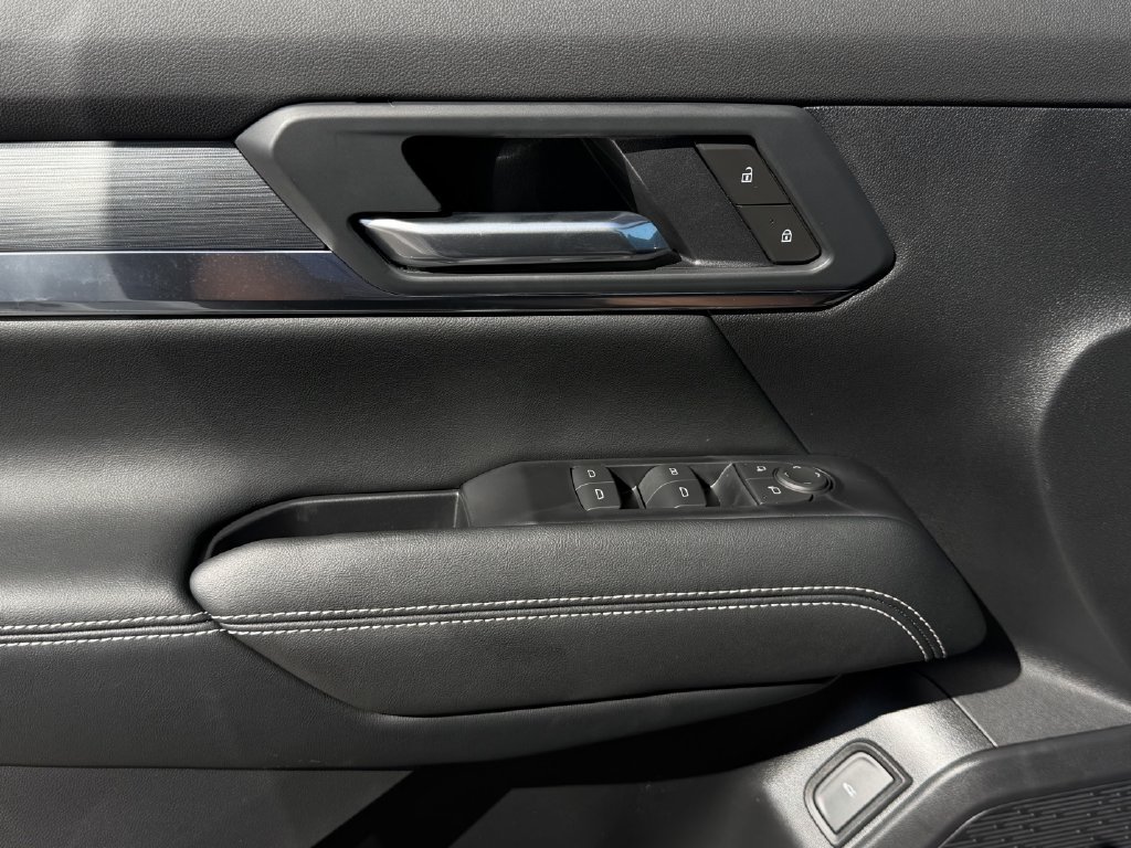 New 2027 GMC Terrain Elevation w/ Elevation Premium Package FWD image 21