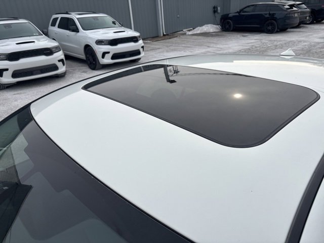 Used 2015 INFINITI Q50 Premium w/ Navigation Package image 12