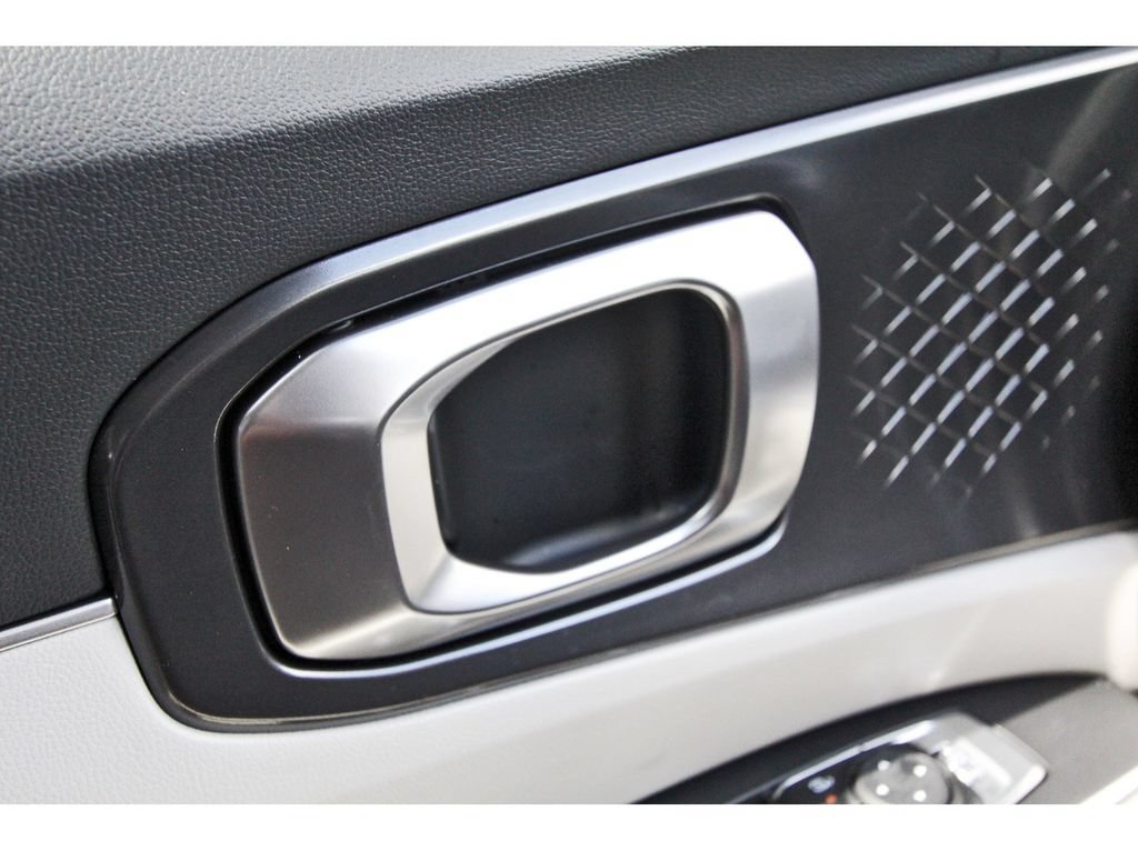 New 2026 Kia Sorento S FWD image 14