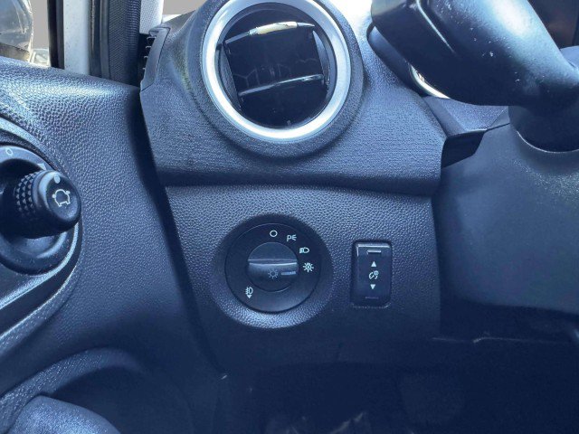 Used 2014 Ford Fiesta Titanium image 21