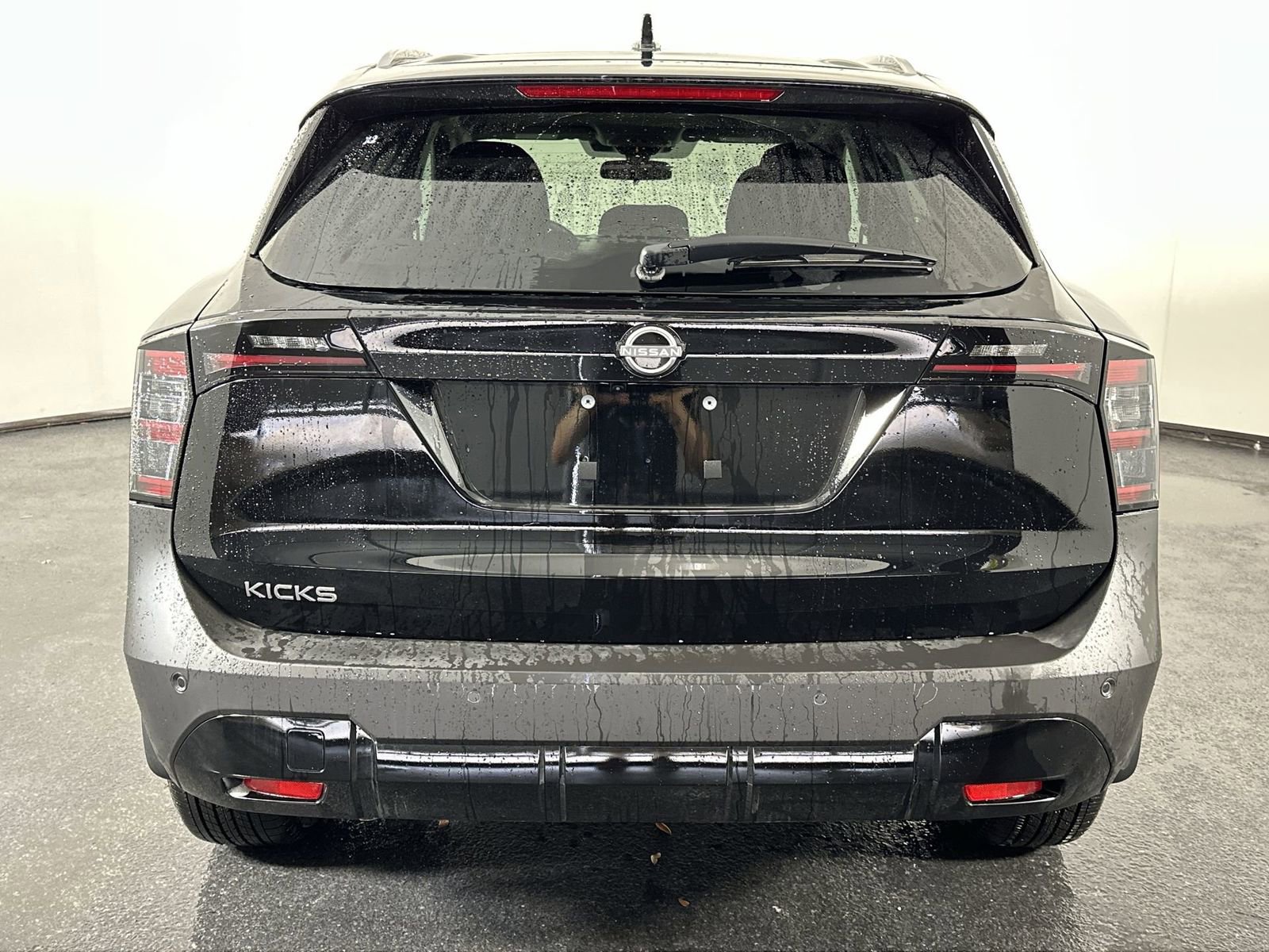 New 2026 Nissan Kicks SV w/ SV Premium Package FWD image 7