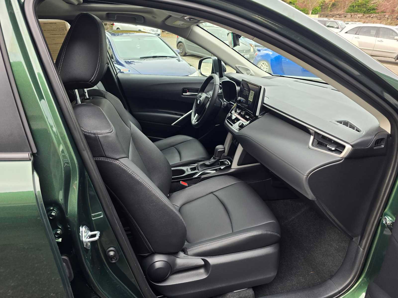 Certified 2025 Toyota Corolla Cross XLE image 11