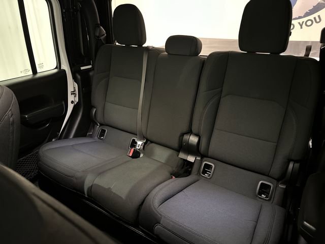 Used 2022 Jeep Gladiator Sport AWD/4WD image 26