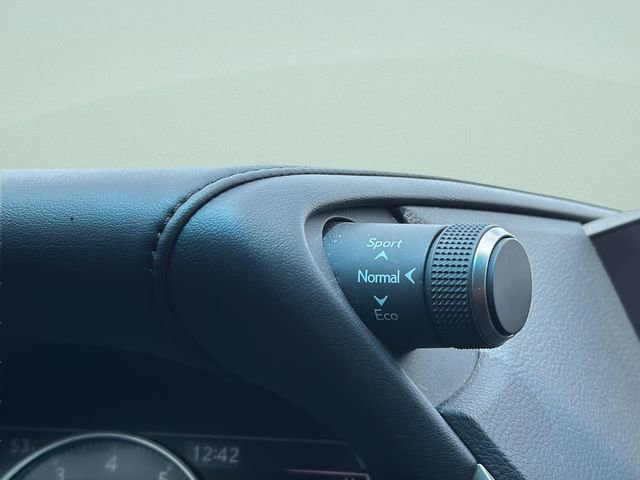 Used 2021 Lexus ES 350 Luxury w/ Accessory Package 2 image 27