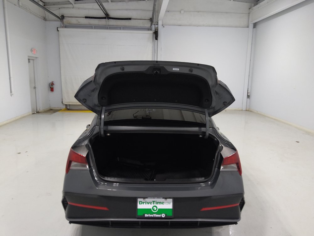 Used 2025 Hyundai Elantra Sport FWD image 29