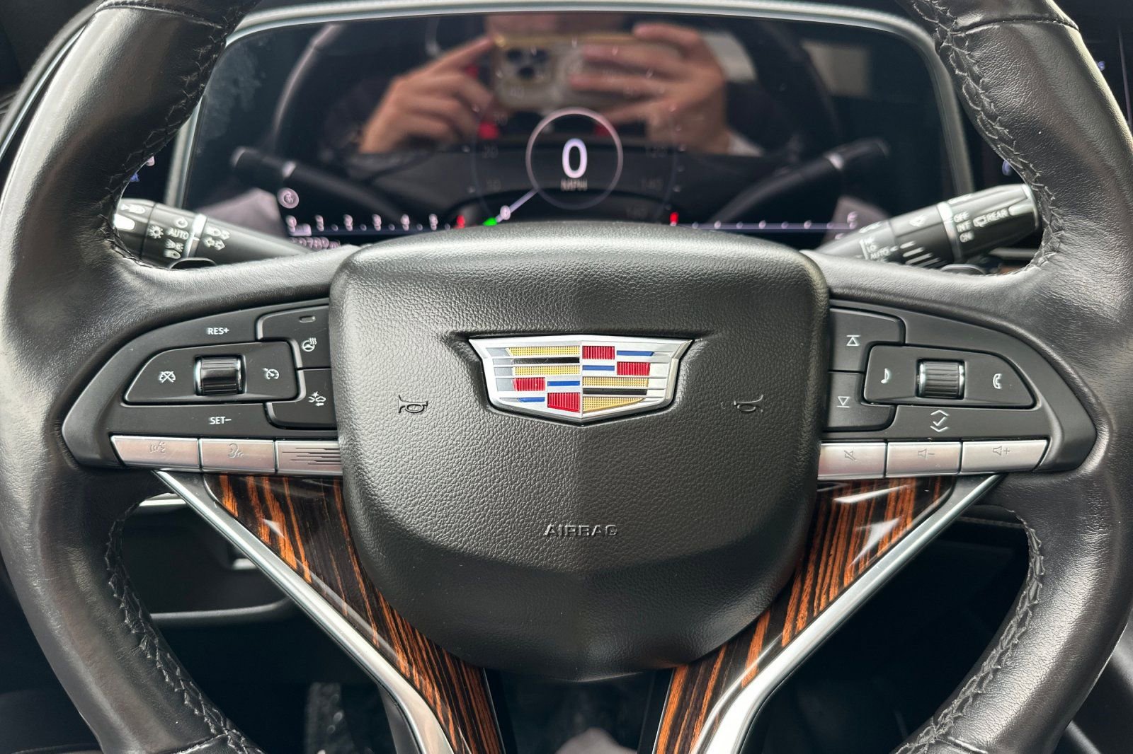 Certified 2021 Cadillac Escalade Premium Luxury RWD image 32