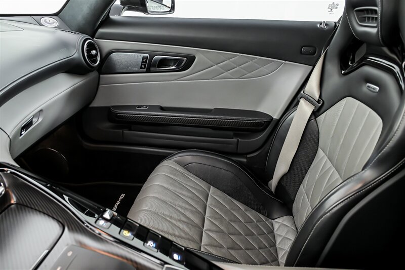 Used 2020 Mercedes-Benz AMG GT C image 34