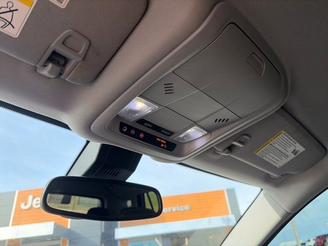 Used 2022 GMC Terrain SLE w/ Driver Convenience Package image 57