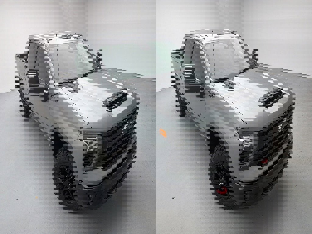 New 2026 Chevrolet Silverado 3500 LT image 2