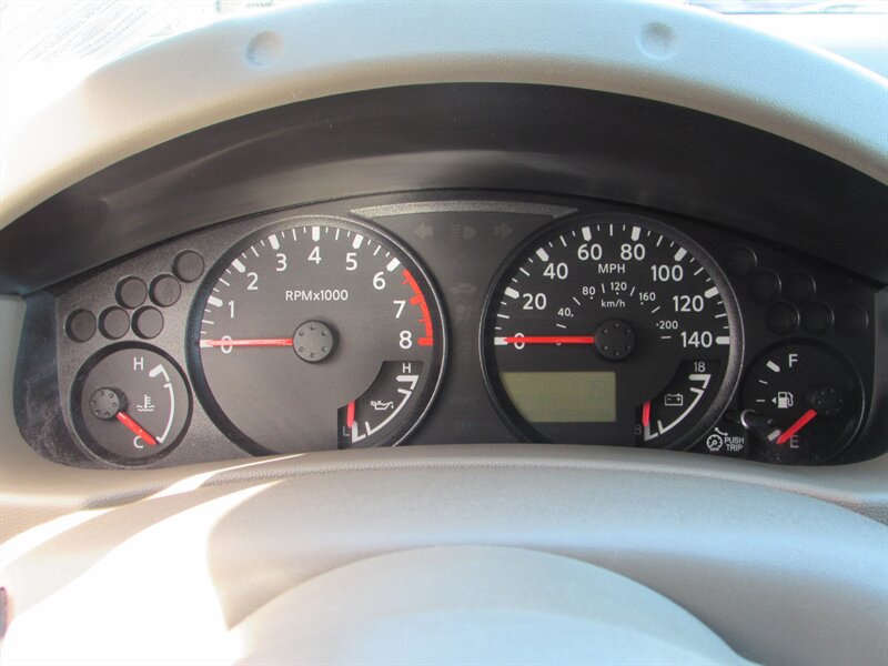 Used 2012 Nissan Frontier SV RWD image 13