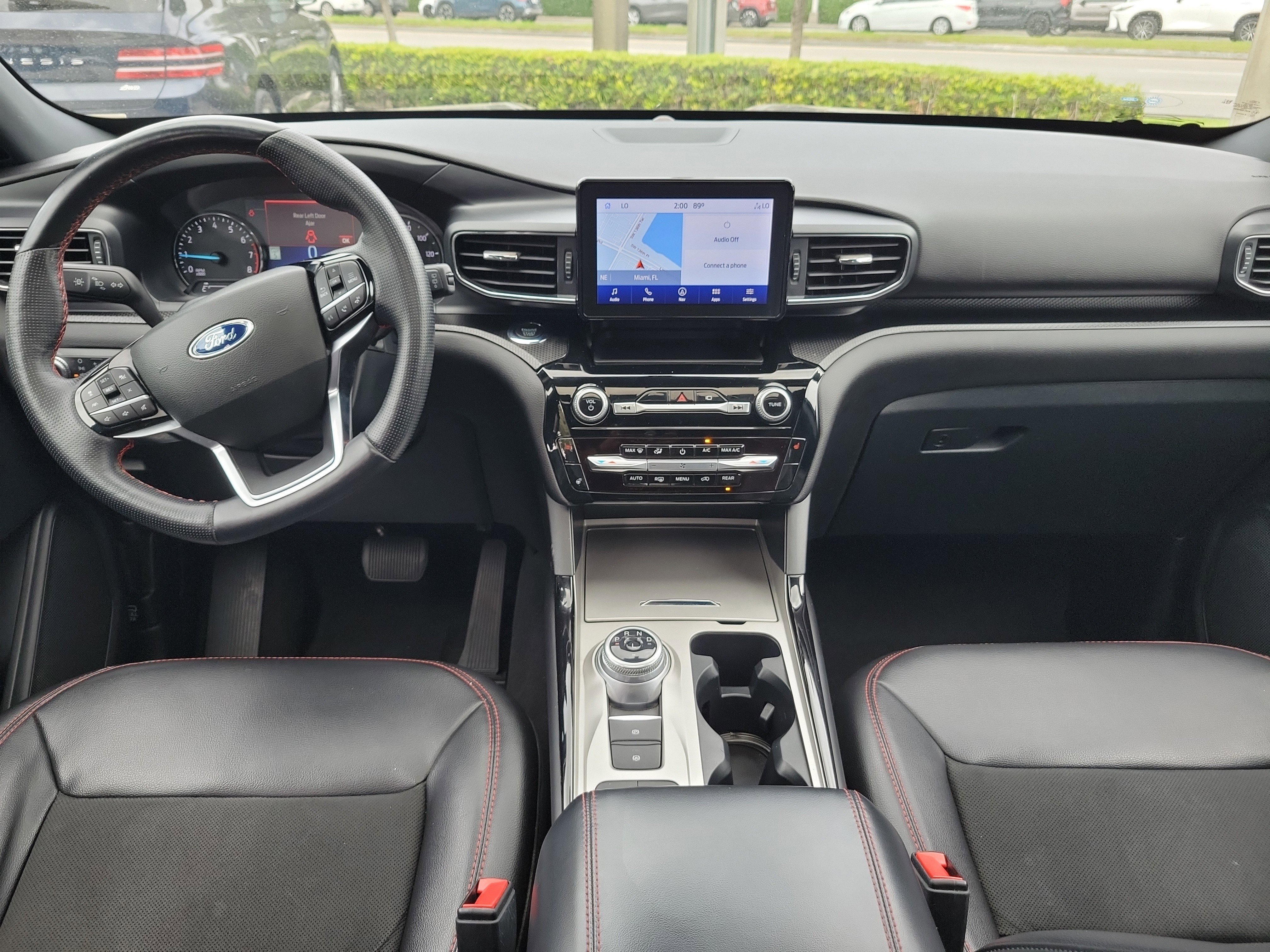 Used 2022 Ford Explorer ST-Line RWD image 18